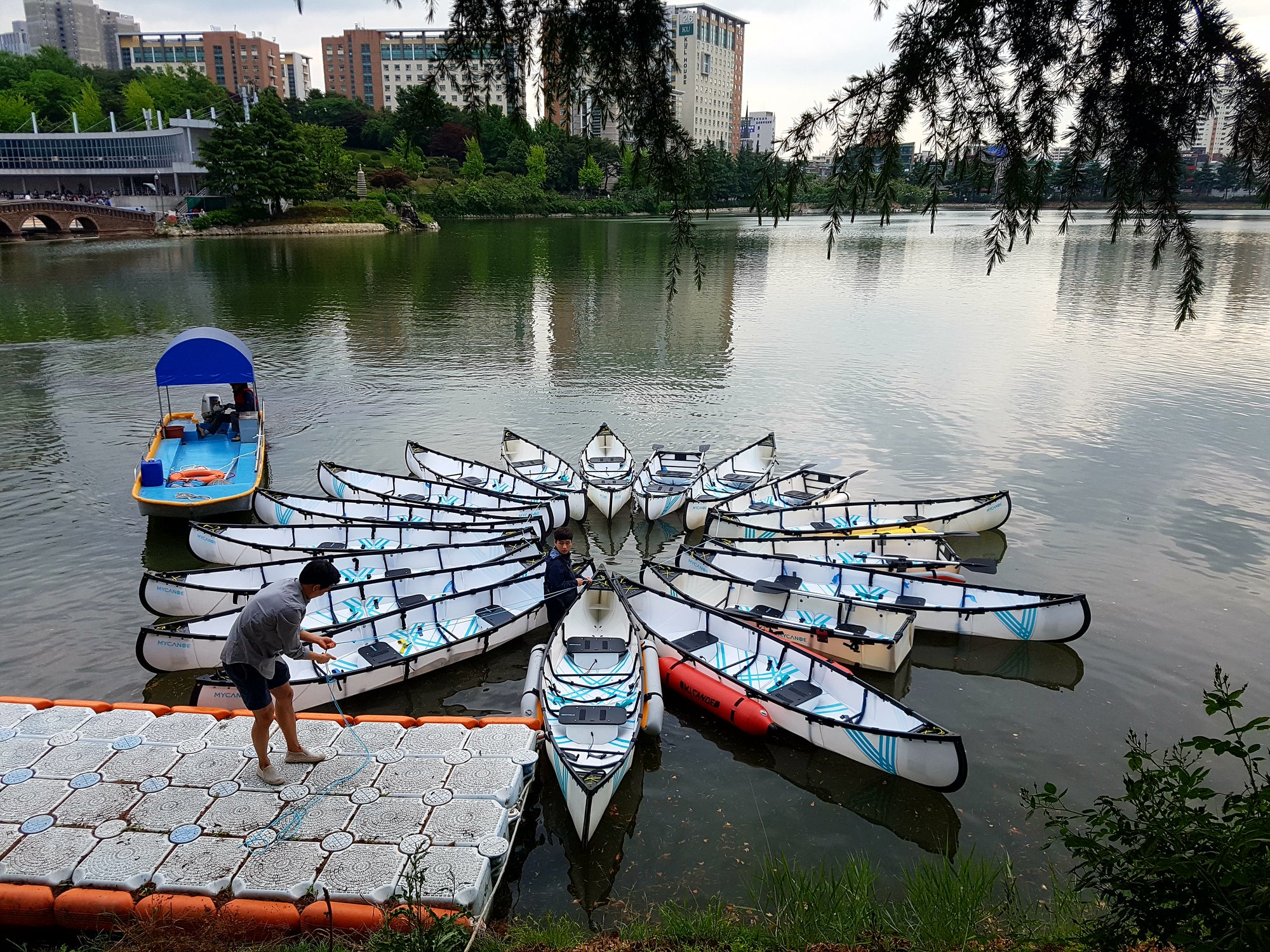 wheel of mycanoe duo 2-person folding boats
